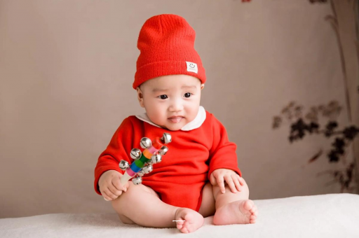 平阳六个月宝宝总是摇头